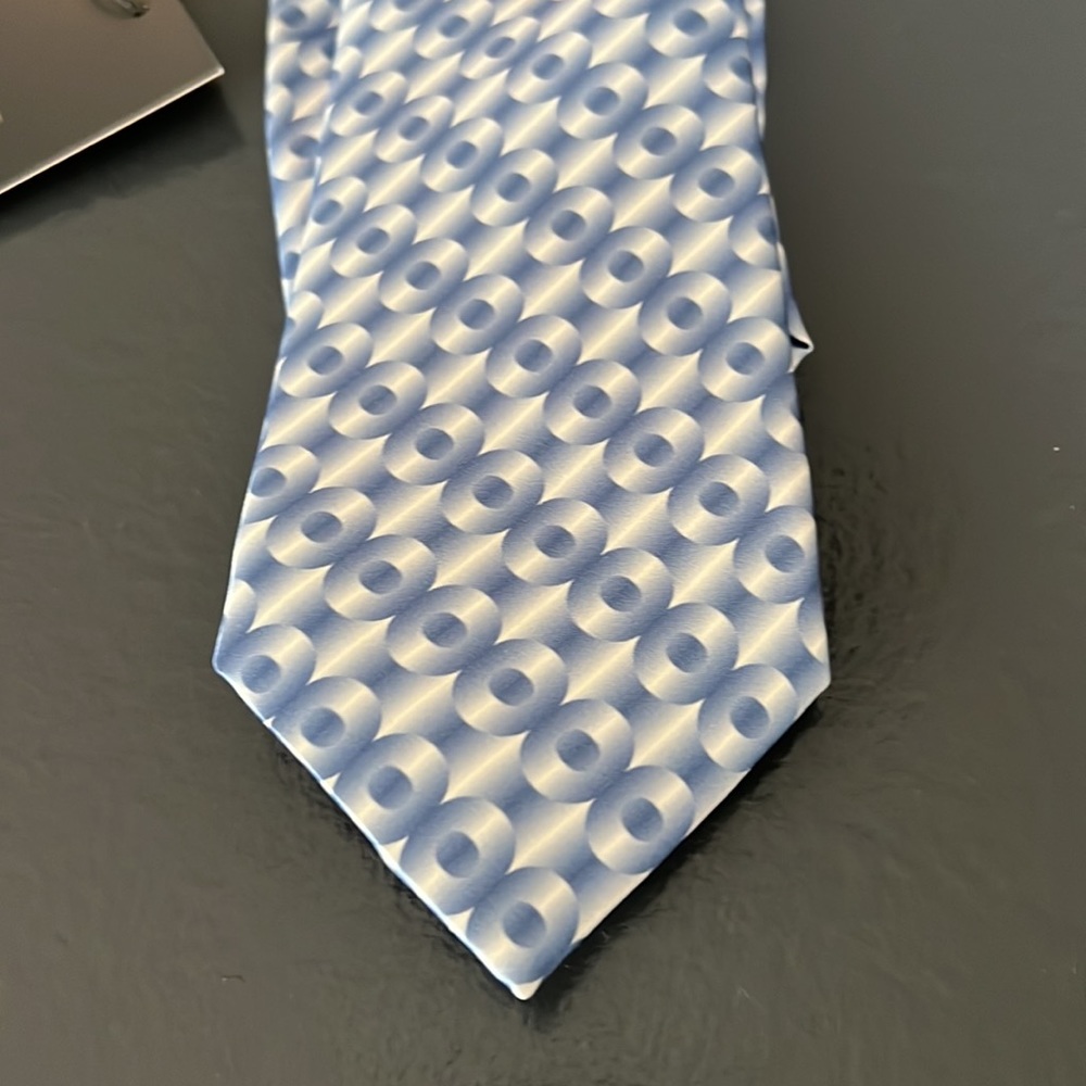 NEW with tags Halston Silk Tie